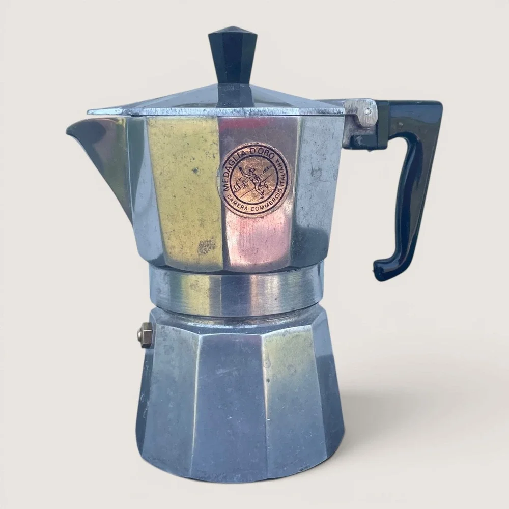 Medaglia d'Oro Vintage Italian Aluminum Stovetop Espresso Moka Pot Silver Small